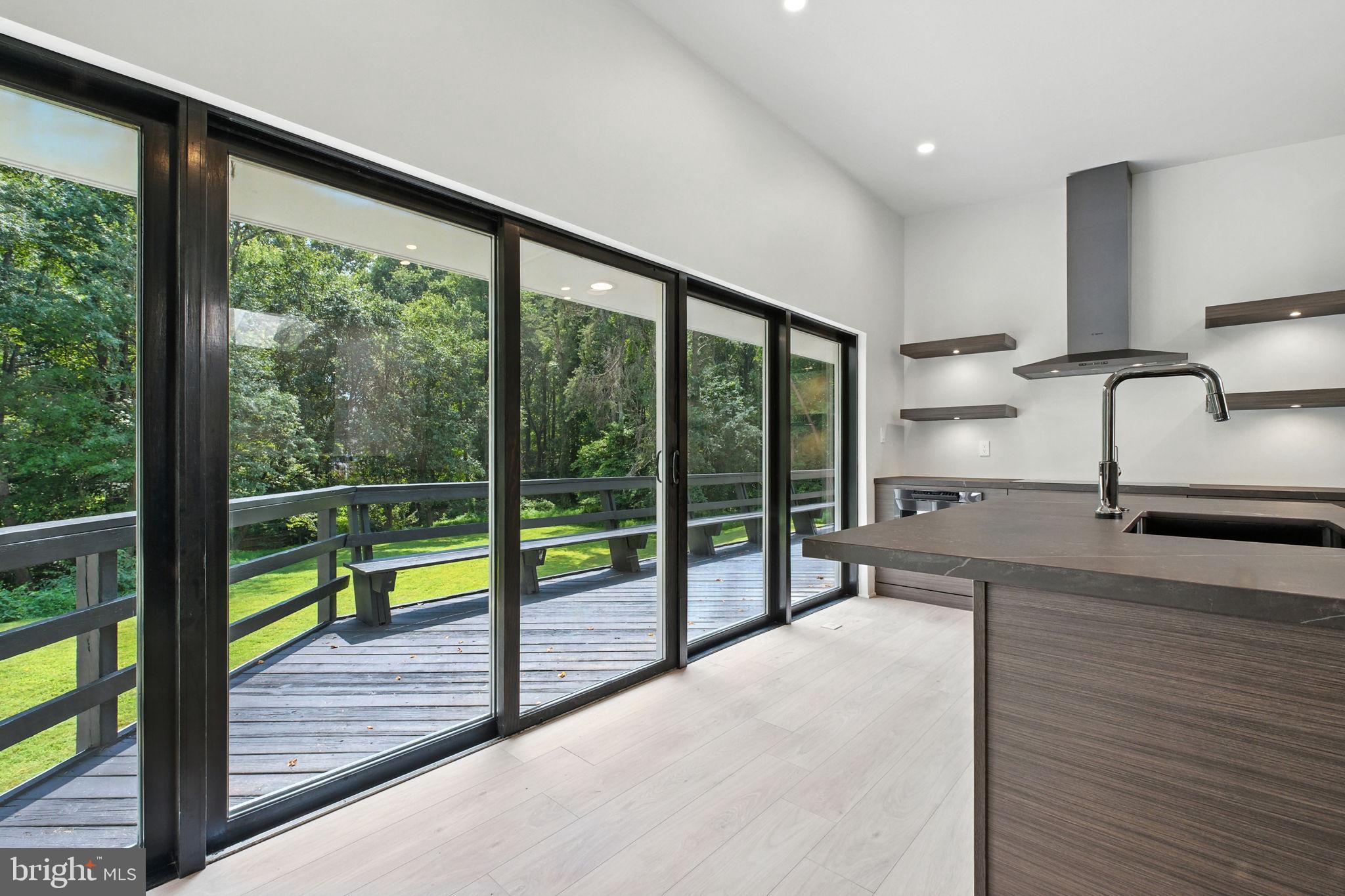 PEACOCK STATION - Residential