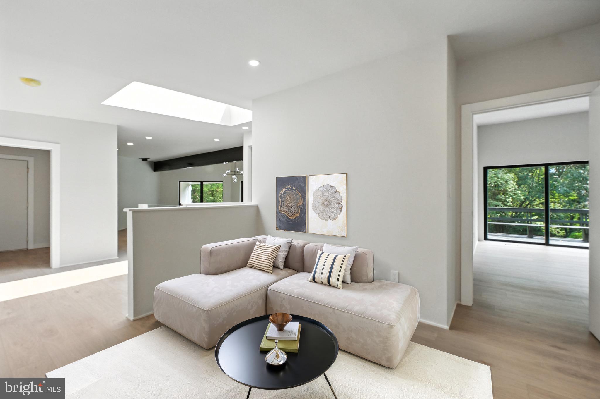 PEACOCK STATION - Residential