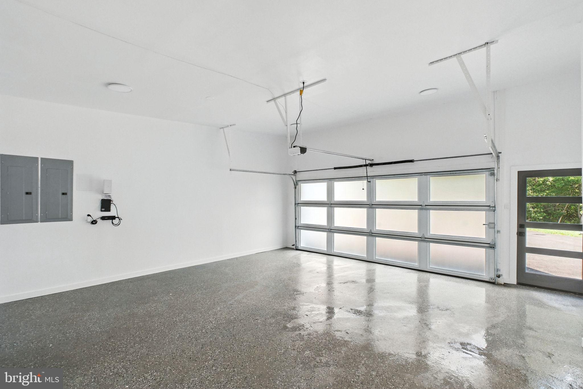 PEACOCK STATION - Residential