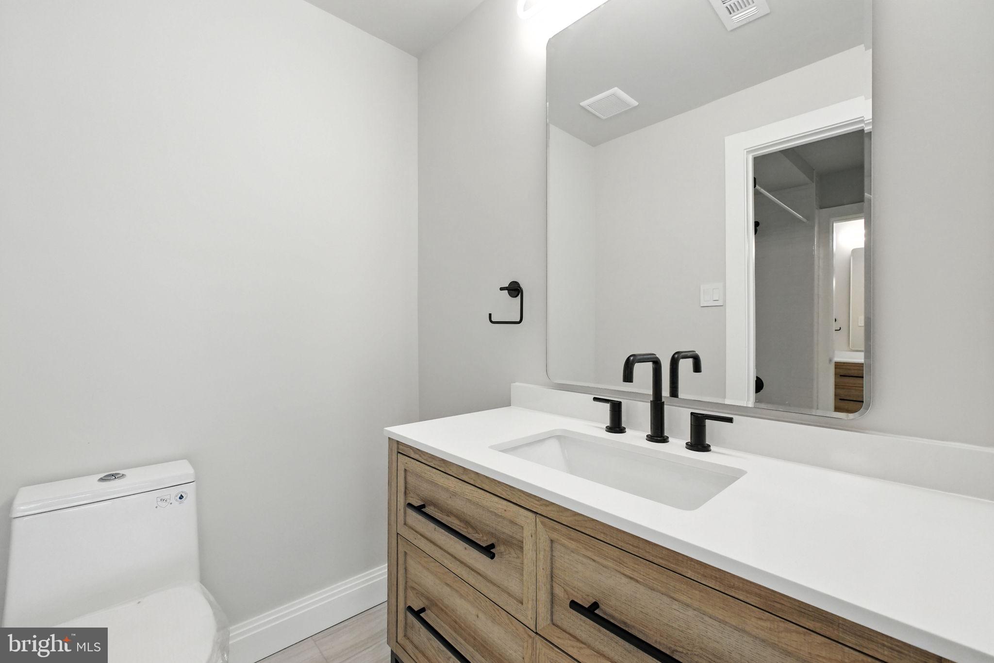 PEACOCK STATION - Residential