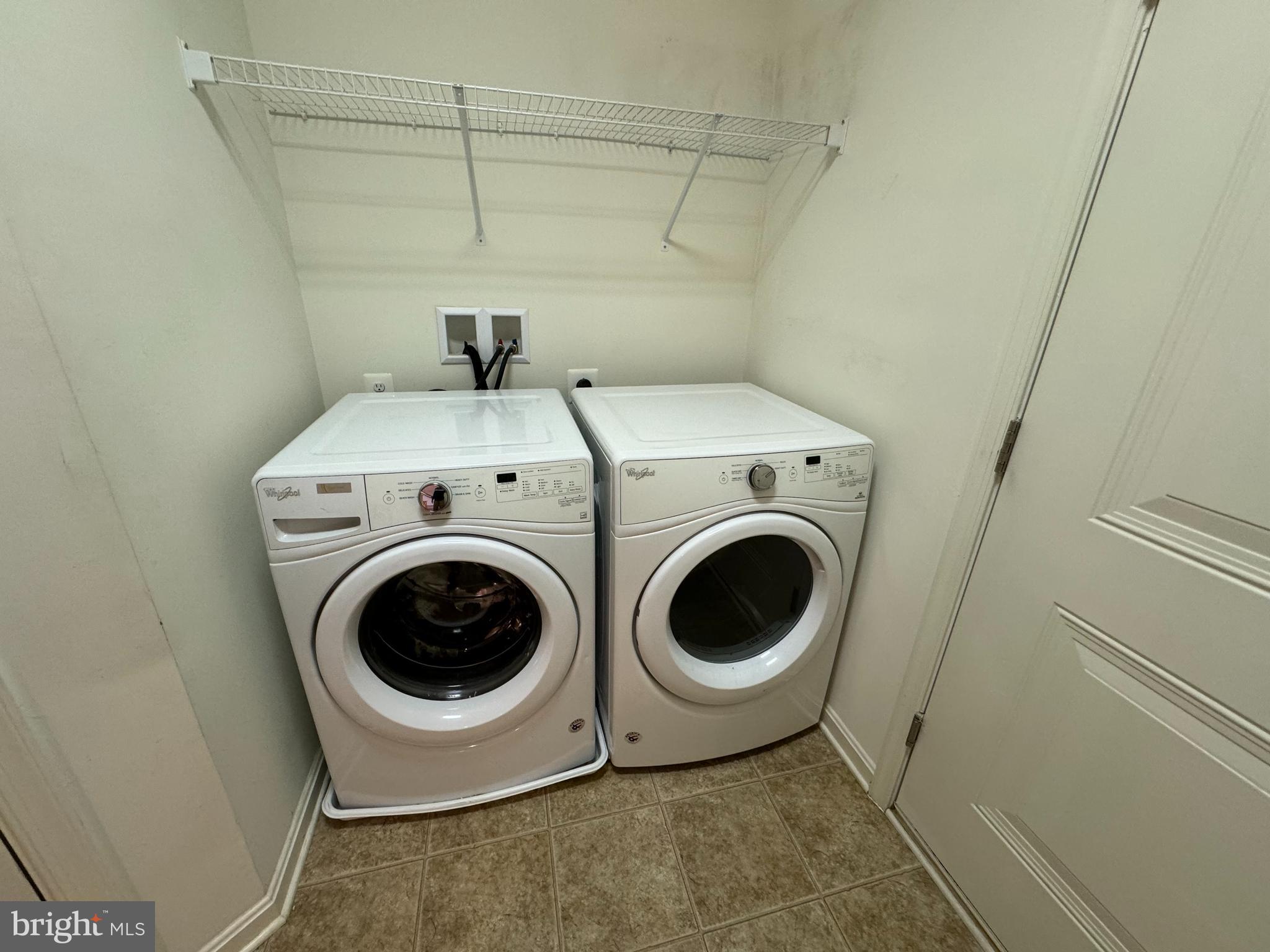 OLD TRAILS - Residential Lease