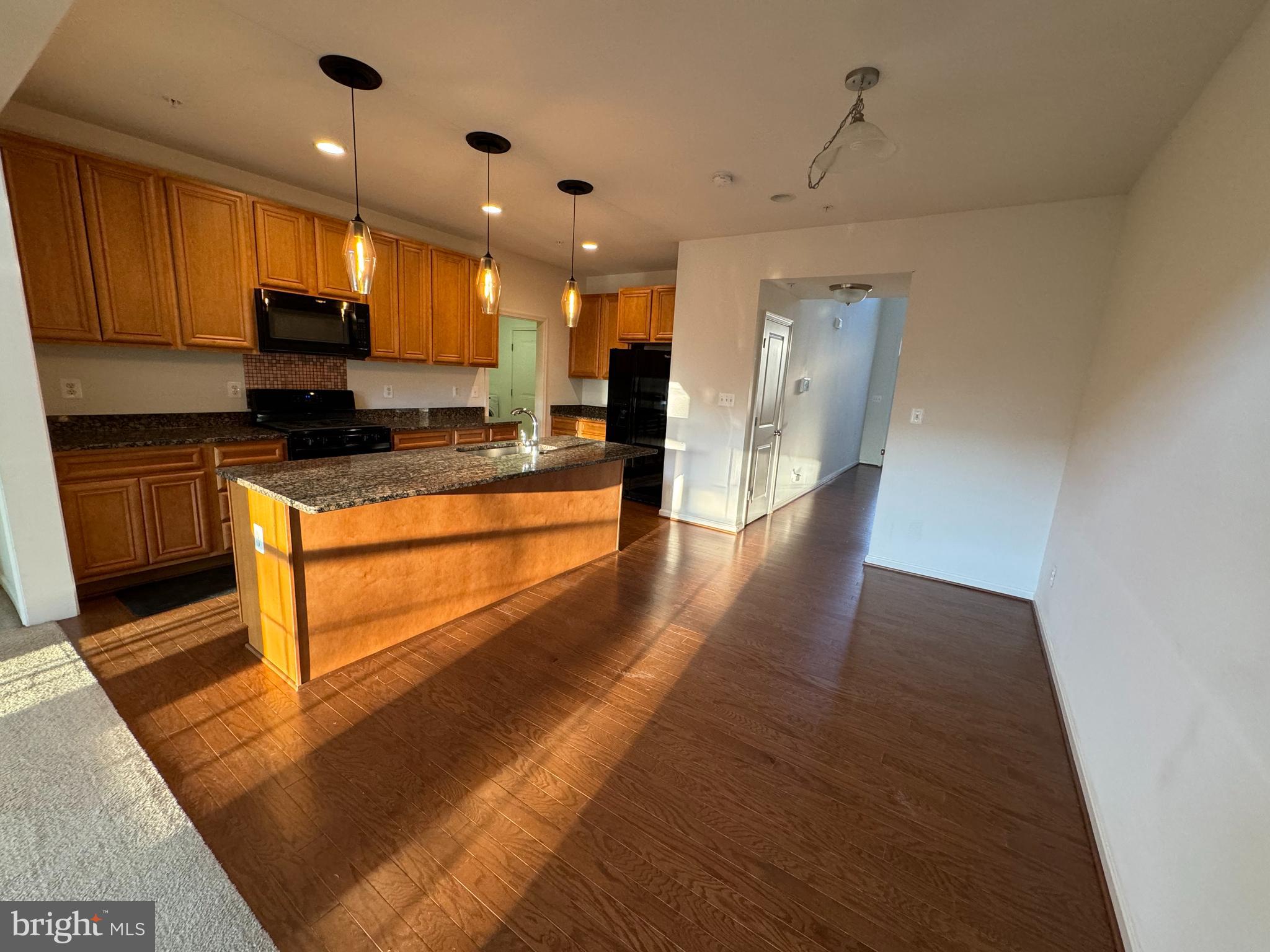 OLD TRAILS - Residential Lease