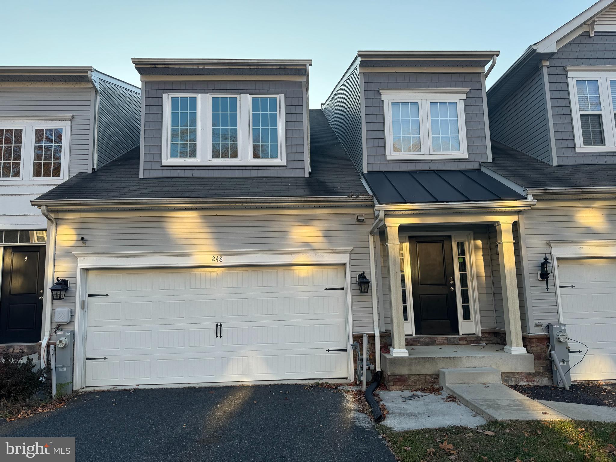 OLD TRAILS - Residential Lease