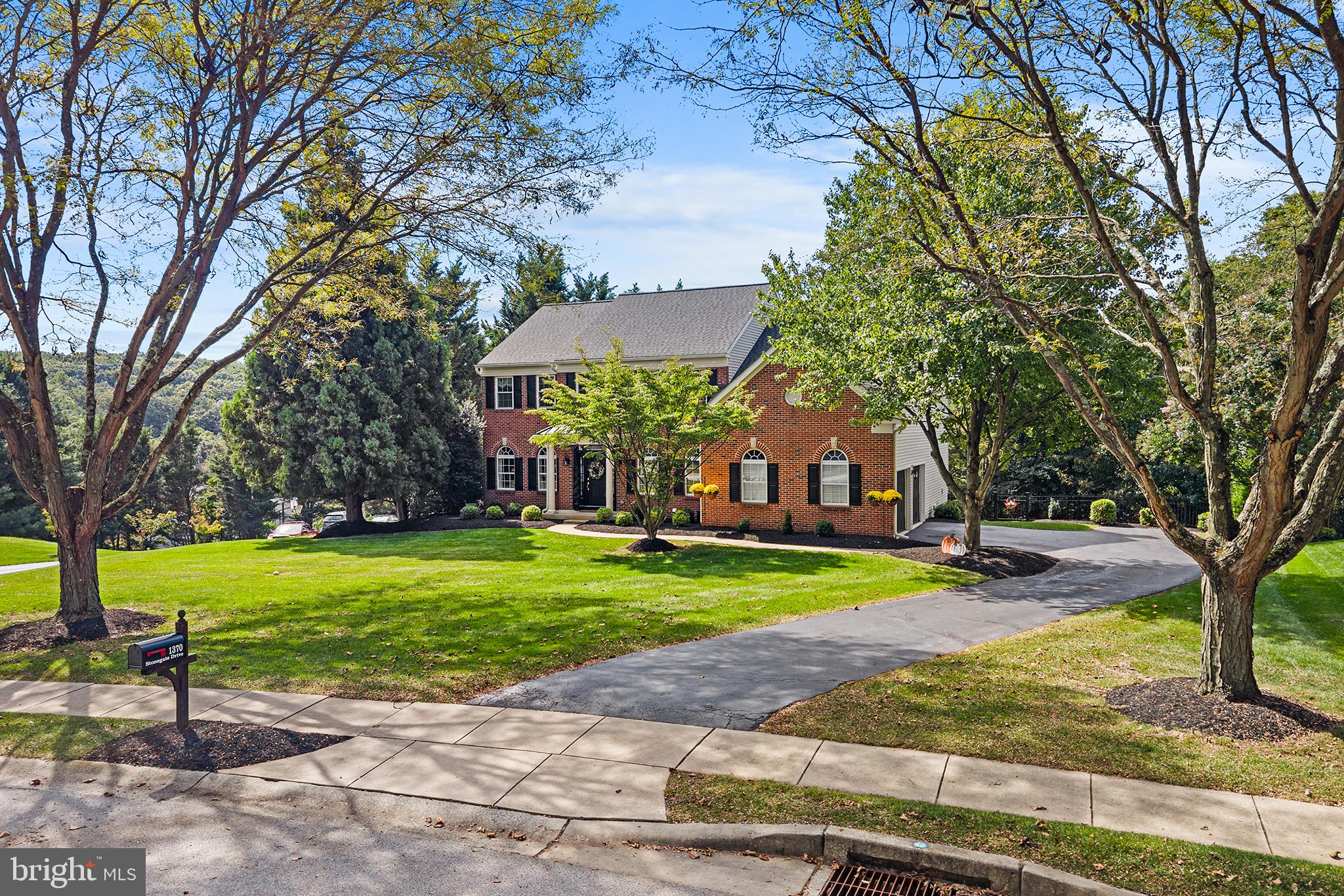 1370 STONEGATE DRIVE