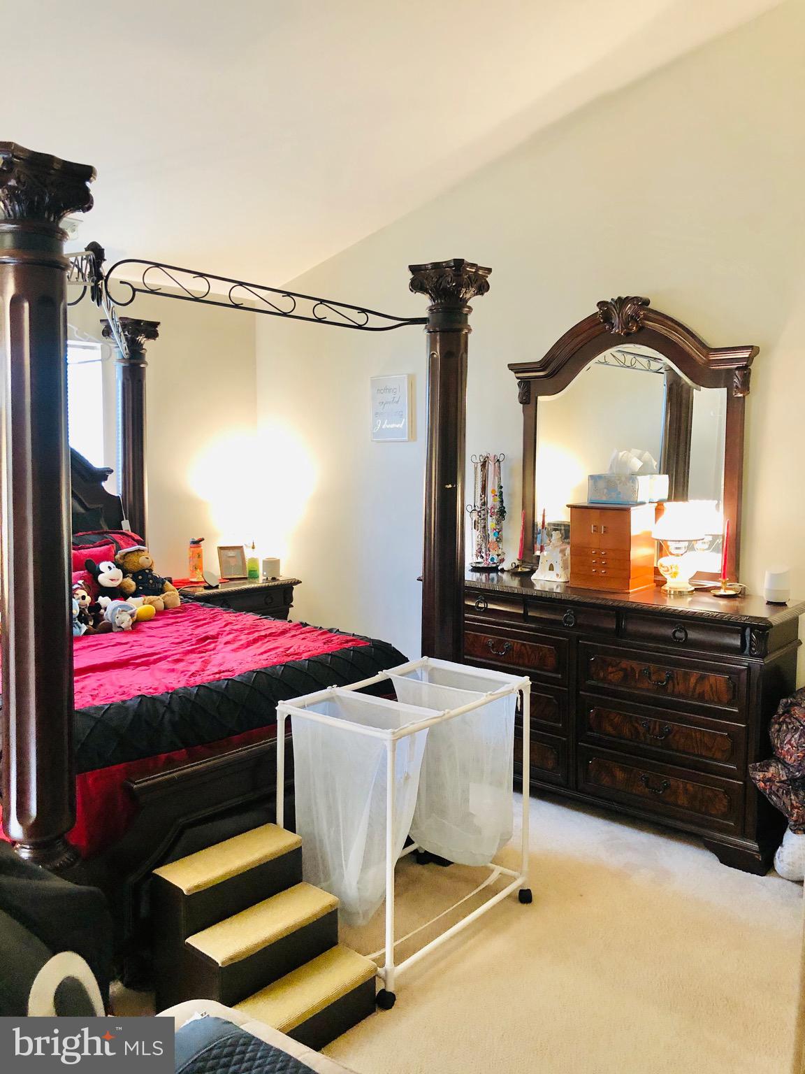 COURTS AT STAFFORD - Residential Lease