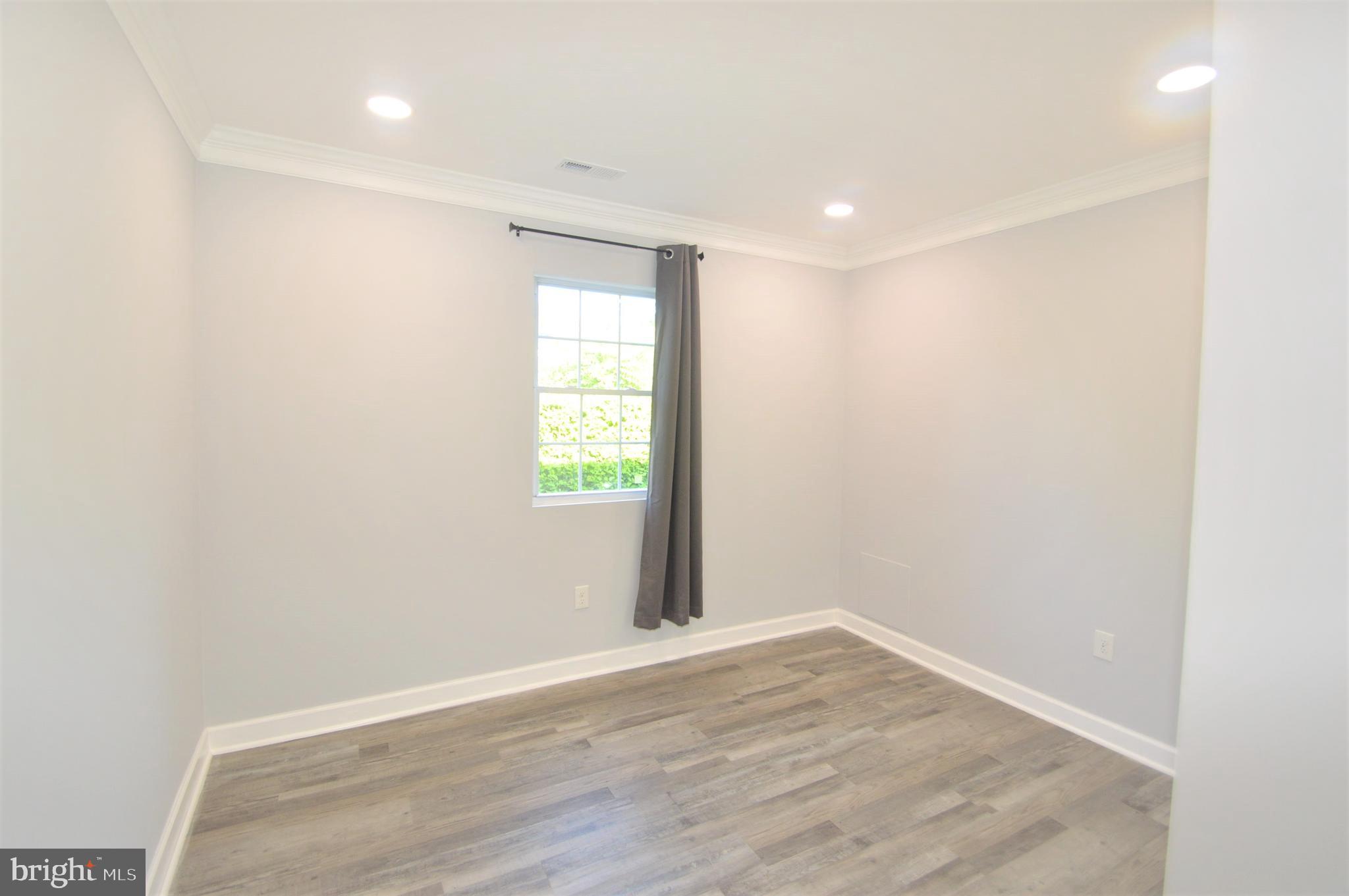 SPRINGFIELD ESTATES - Residential