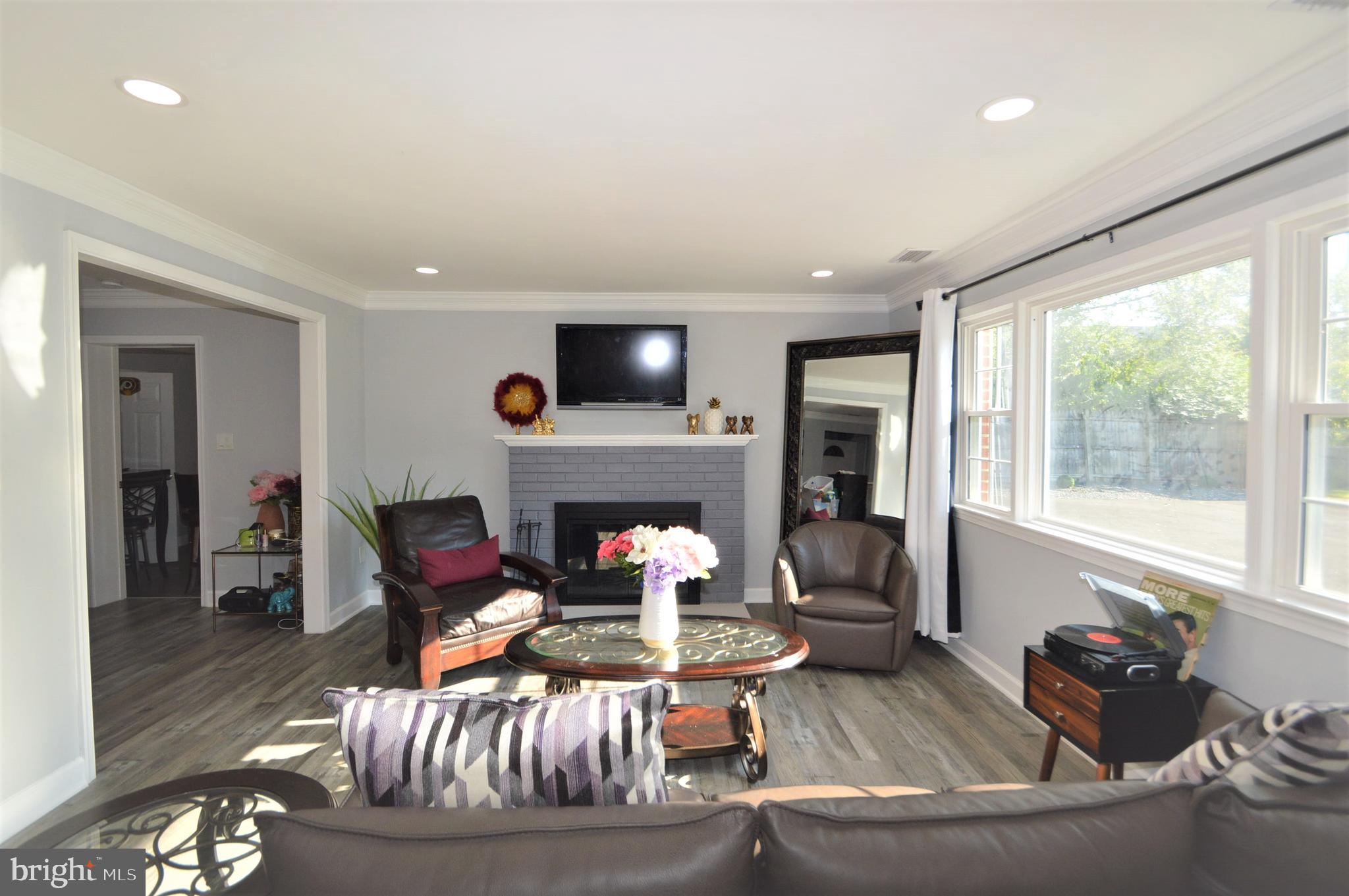 SPRINGFIELD ESTATES - Residential