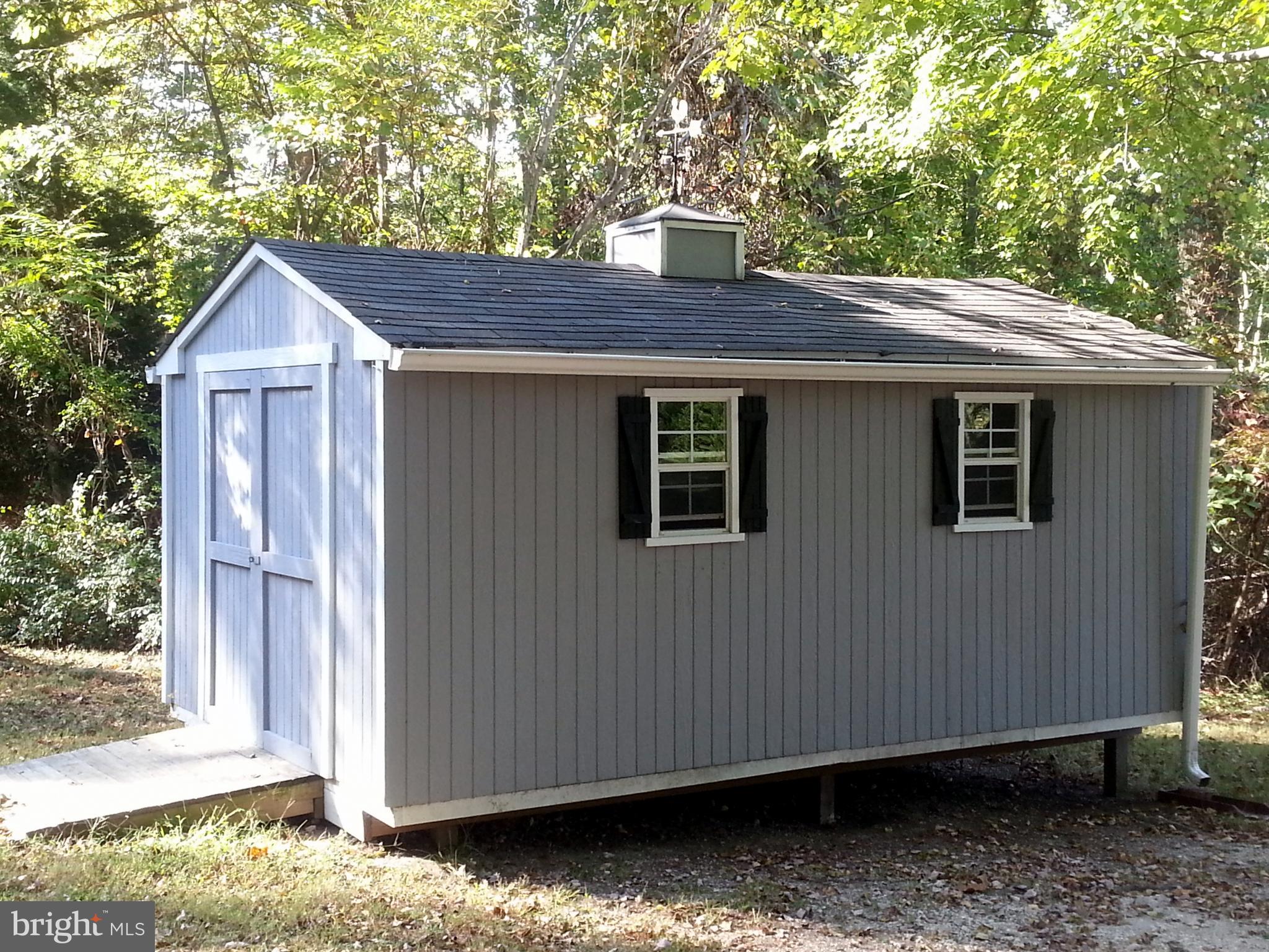 NORTH KEYS ESTATES - Residential Lease