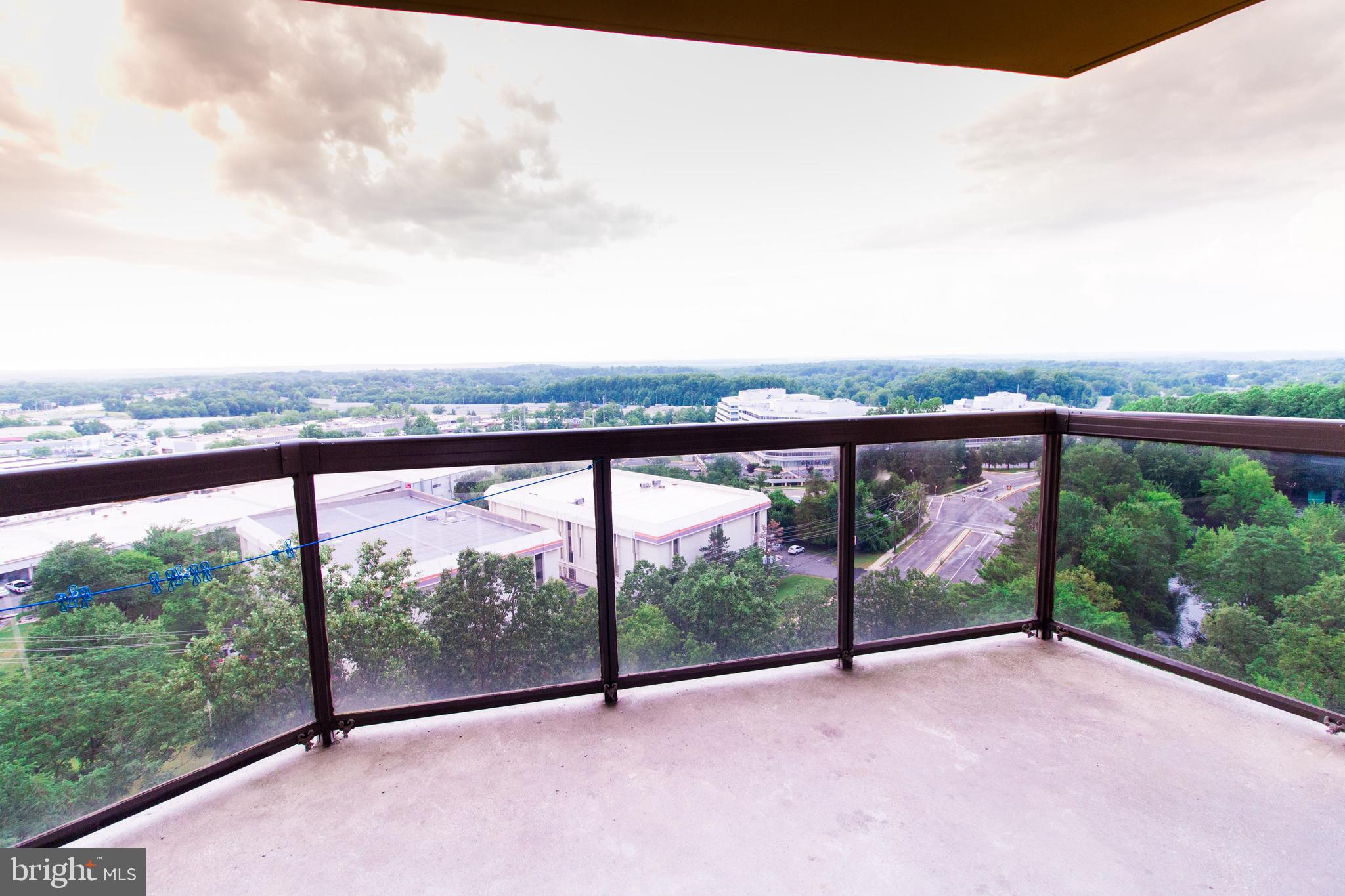 ROTONDA - Residential Lease