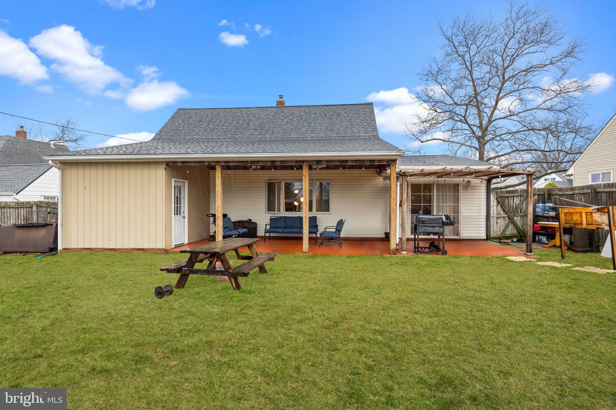 RED CEDAR HILL - Residential