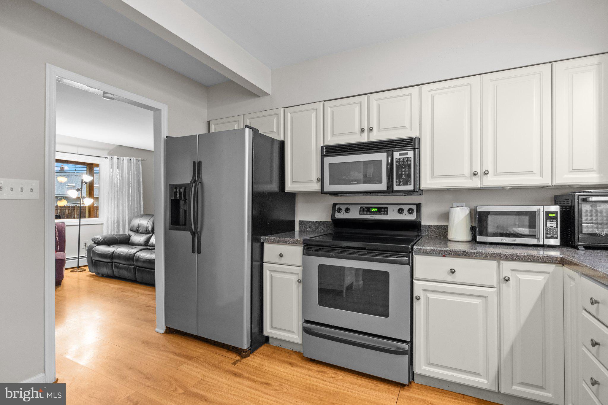 RED CEDAR HILL - Residential