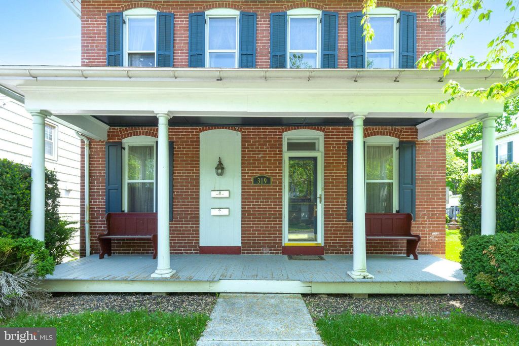 Photo of 319 N Broad Street, LITITZ, PA 17543 (MLS # PALA2072974)