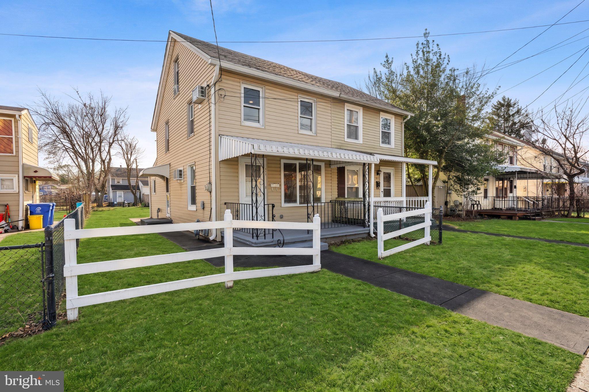 810 W 2ND STREET
