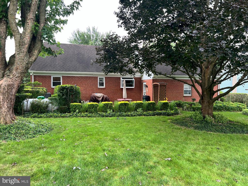 Photo of 51 S Snyder Street, MANHEIM, PA 17545 (MLS # PALA2074106)