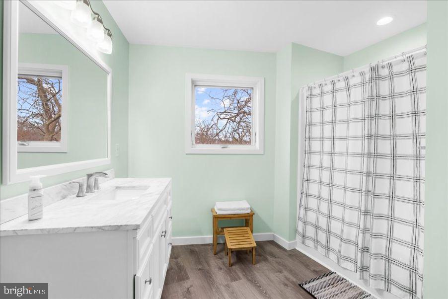 LAUREL ACRES - Residential