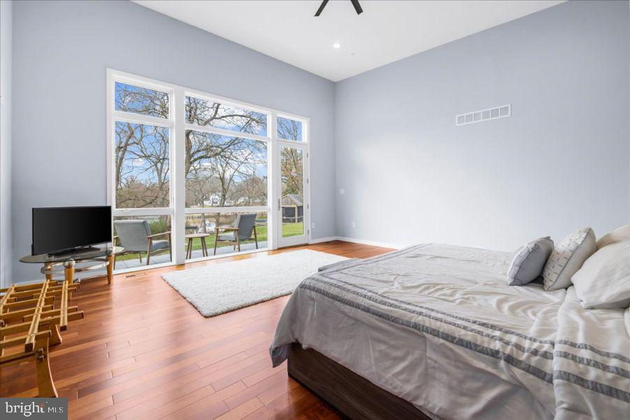 LAUREL ACRES - Residential