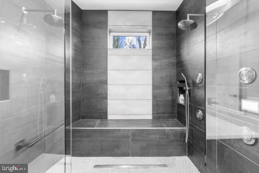 LAUREL ACRES - Residential