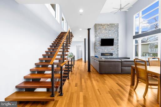 LAUREL ACRES - Residential