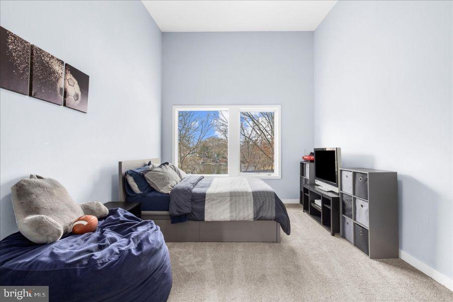 LAUREL ACRES - Residential