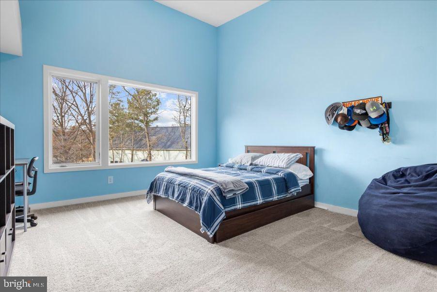 LAUREL ACRES - Residential