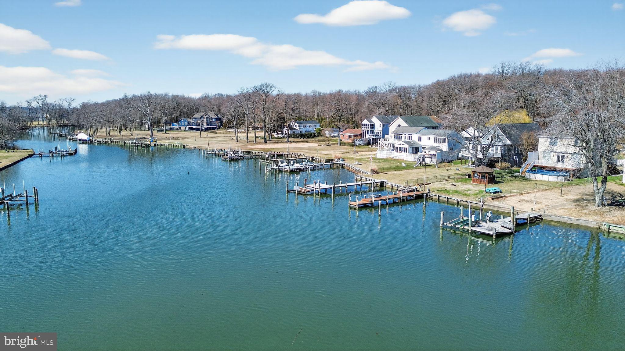 BOWLEYS QUARTERS - Residential