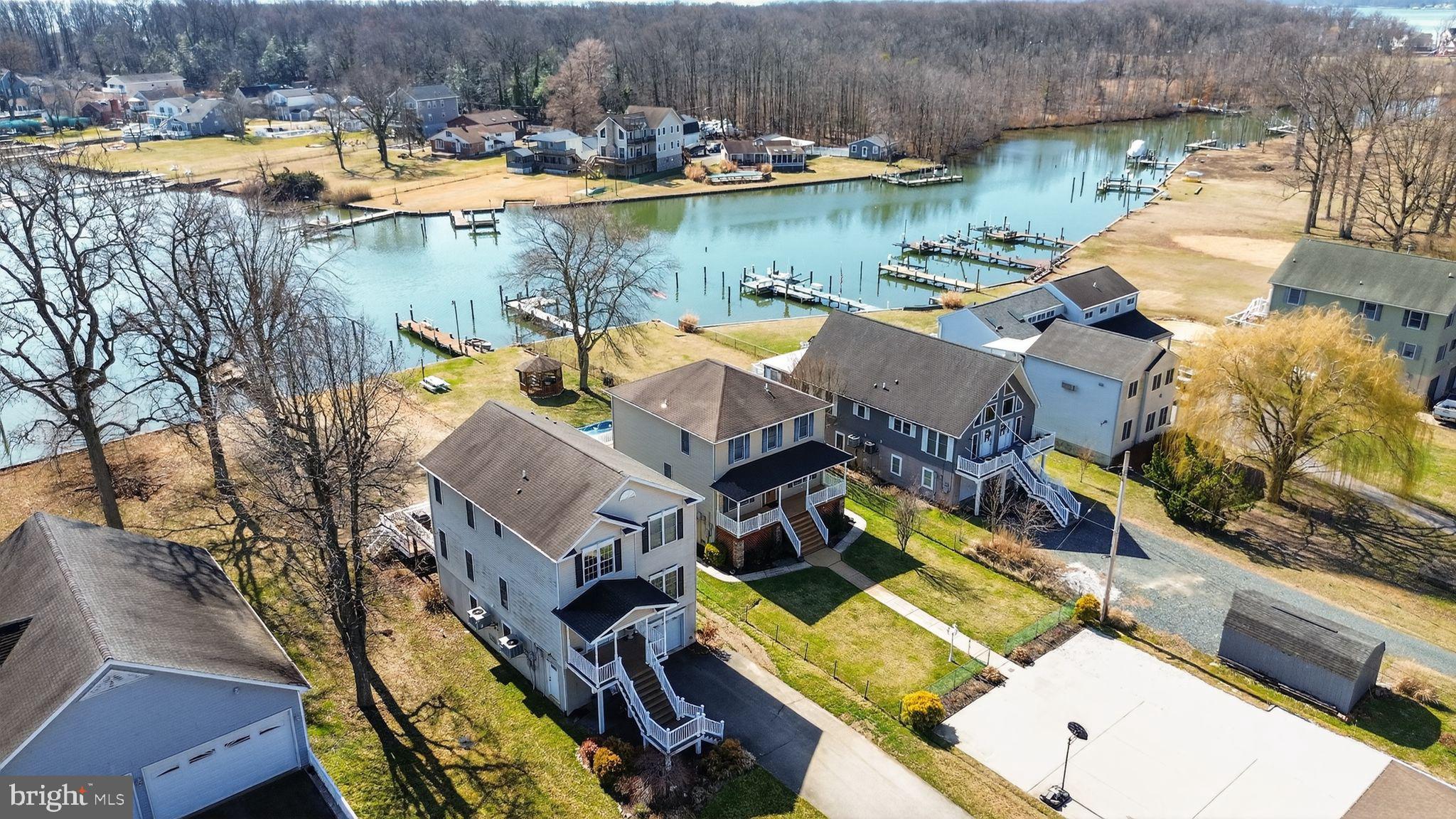 BOWLEYS QUARTERS - Residential