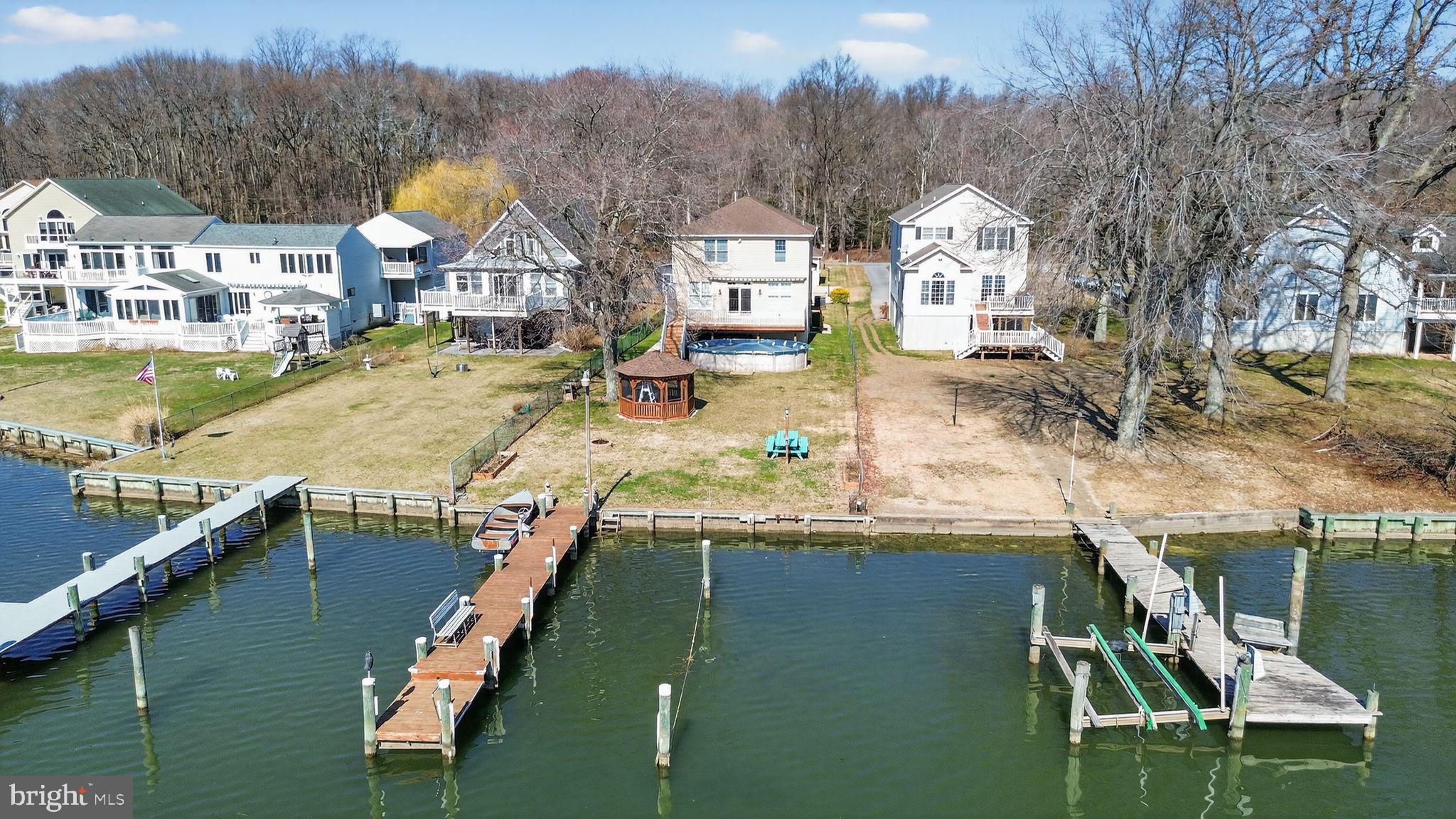 BOWLEYS QUARTERS - Residential