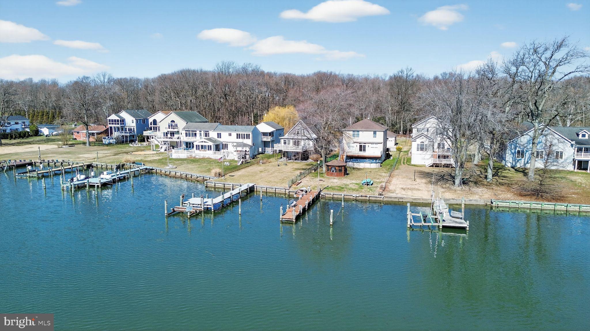 BOWLEYS QUARTERS - Residential