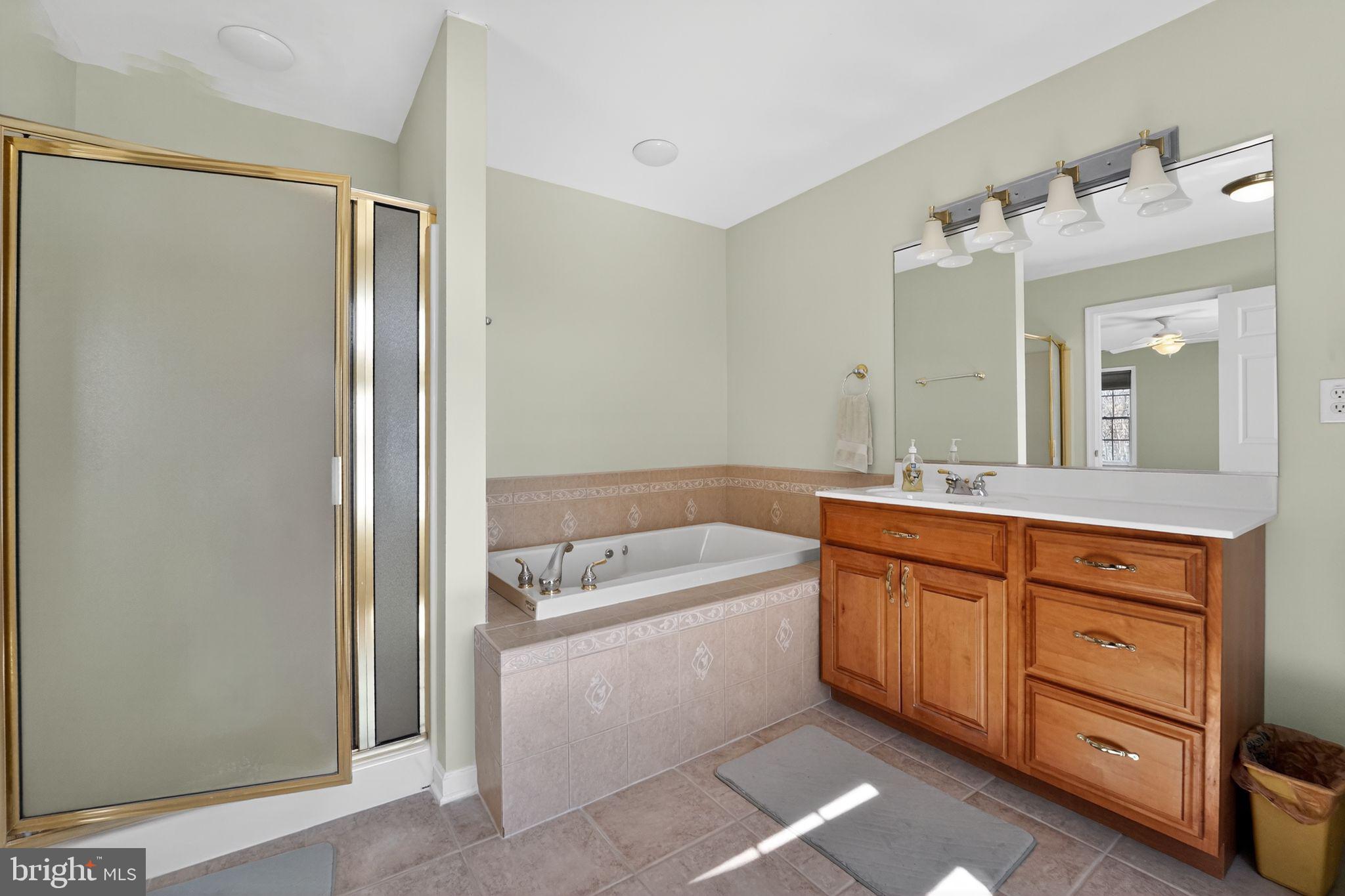 BOWLEYS QUARTERS - Residential