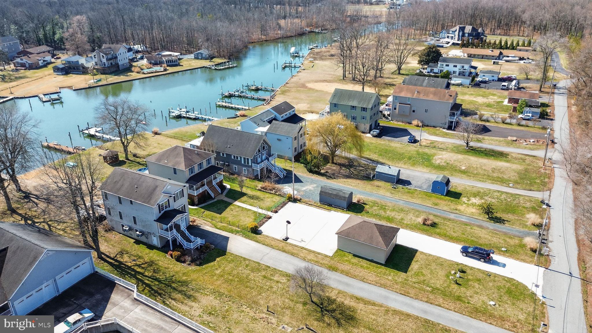 BOWLEYS QUARTERS - Residential