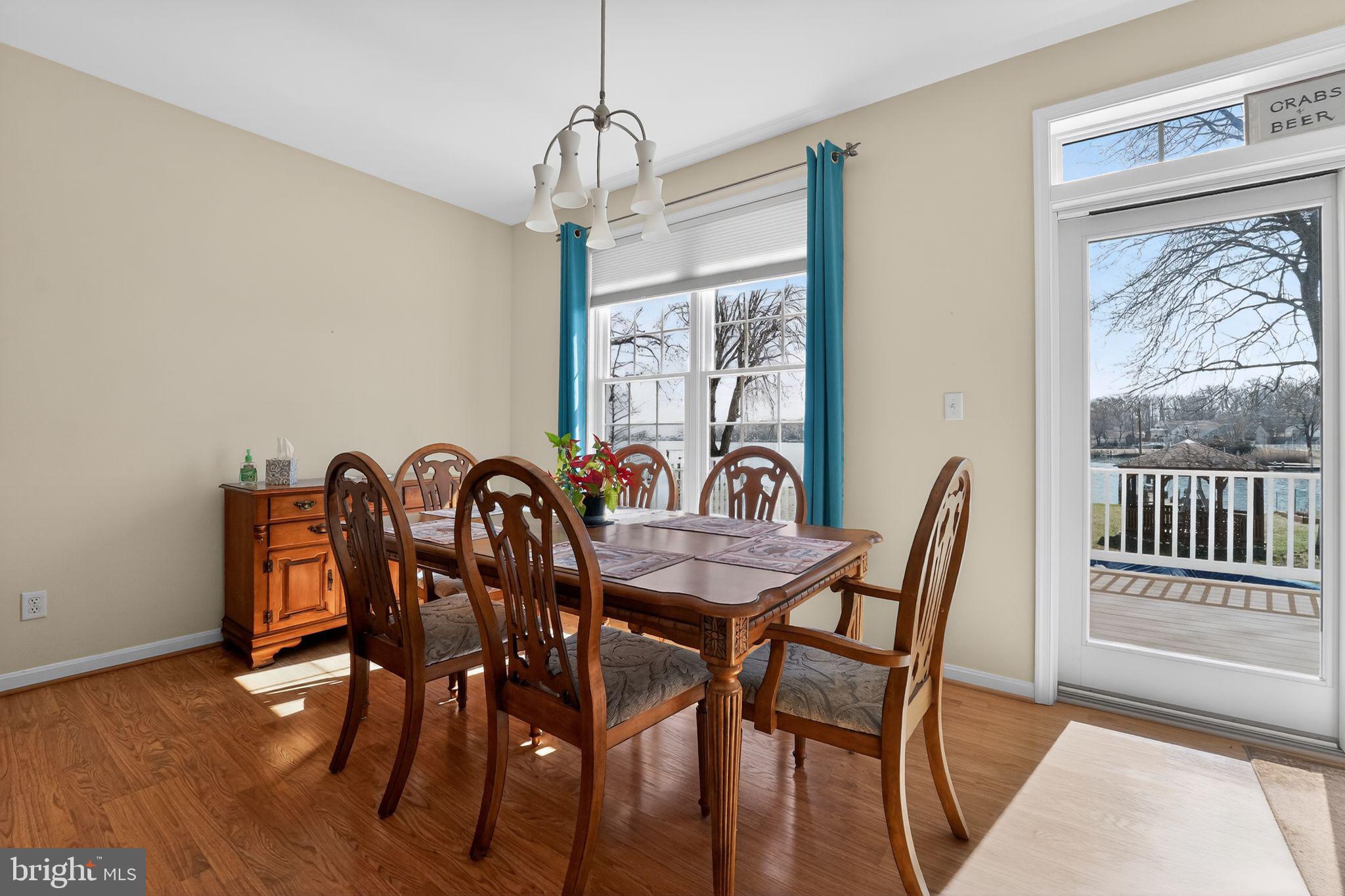 BOWLEYS QUARTERS - Residential