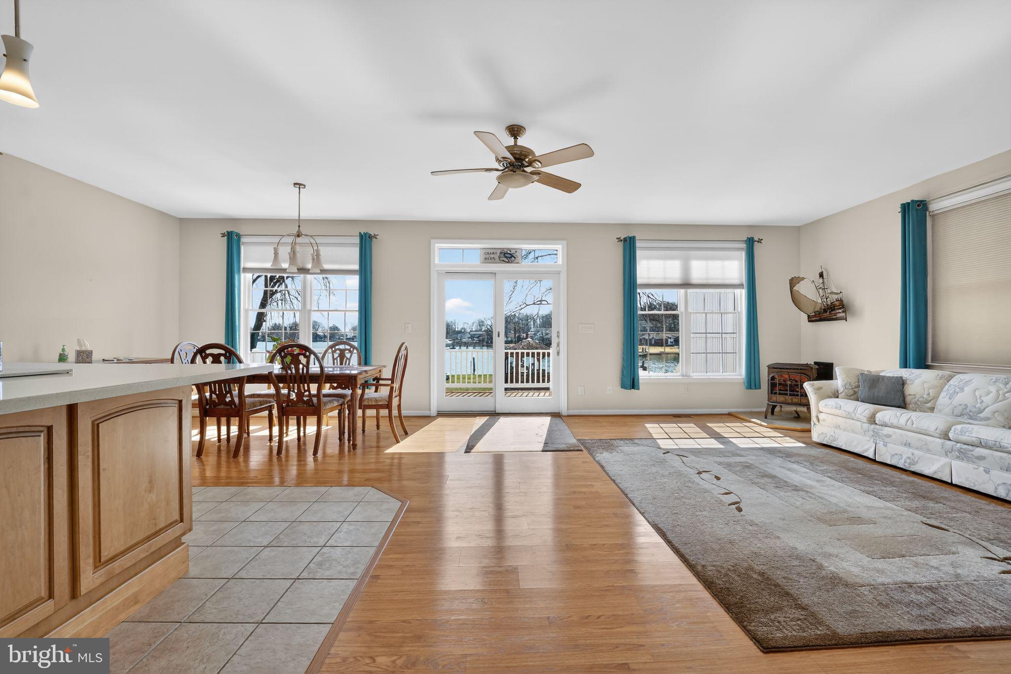 BOWLEYS QUARTERS - Residential