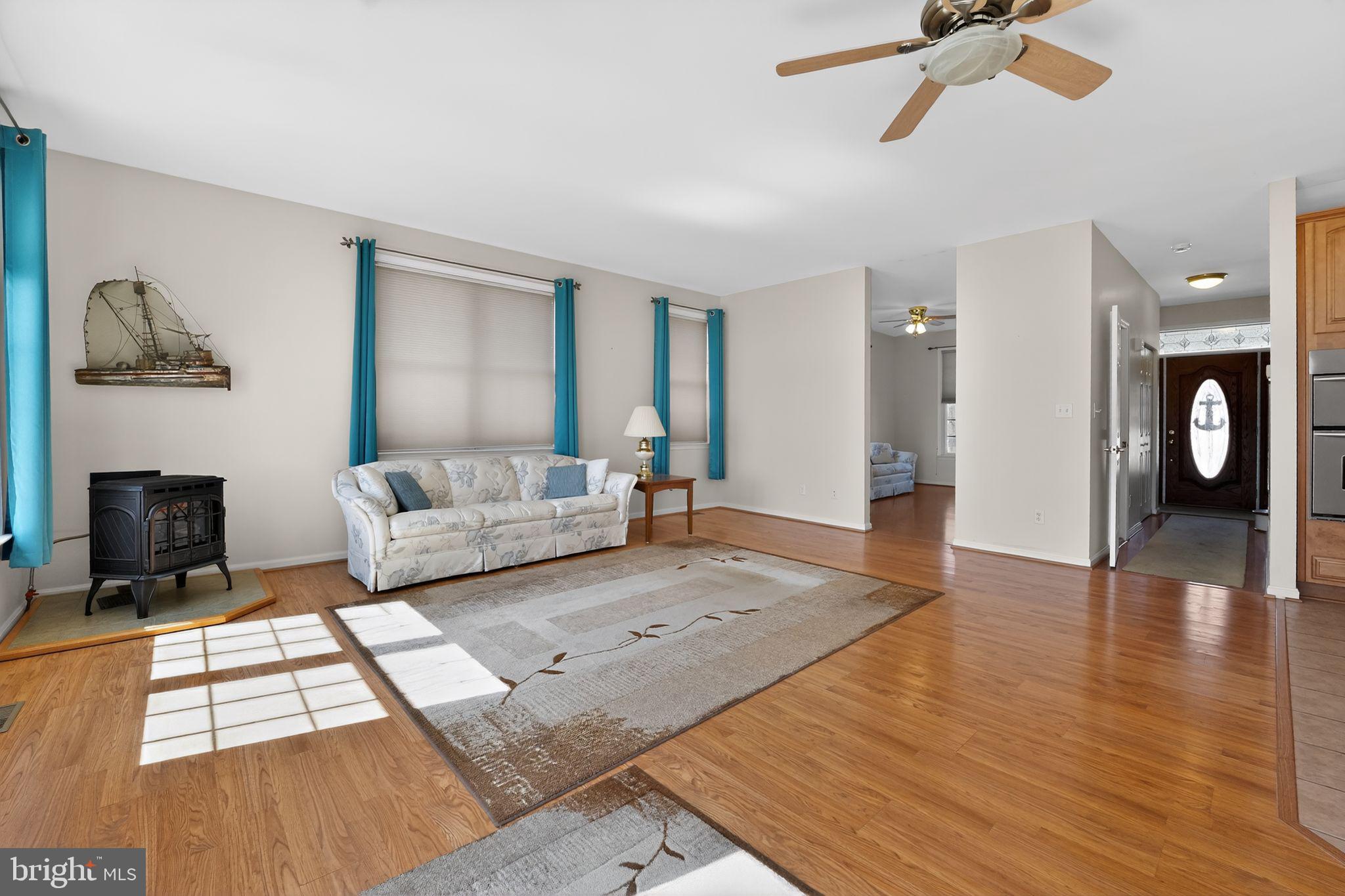 BOWLEYS QUARTERS - Residential