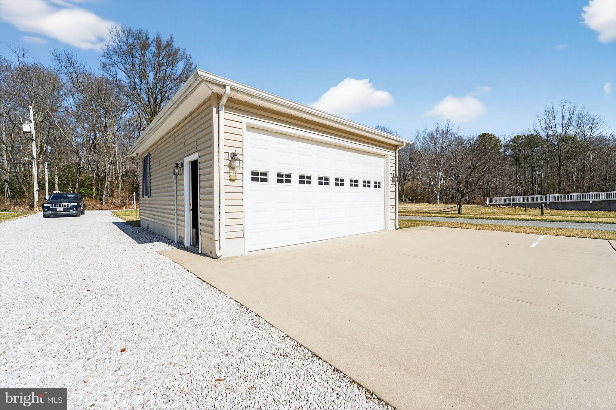 BOWLEYS QUARTERS - Residential