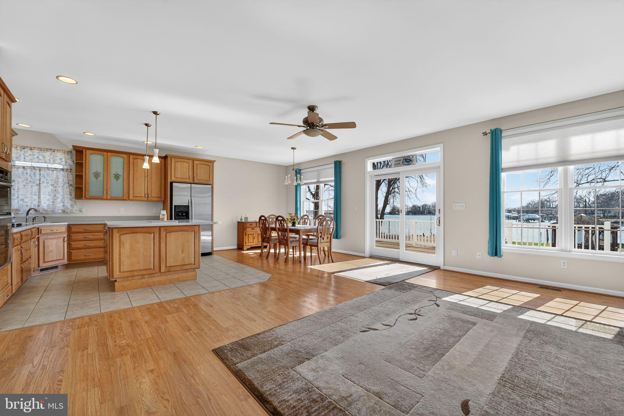 BOWLEYS QUARTERS - Residential