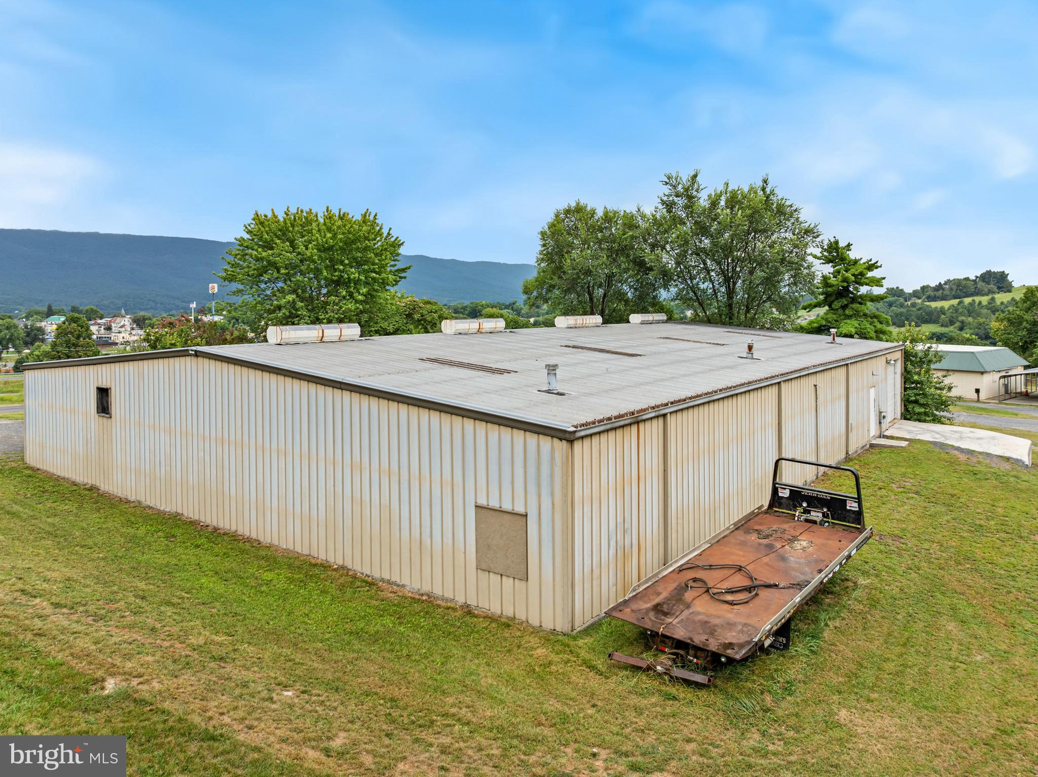 9380 GEORGE COLLINS PARKWAY