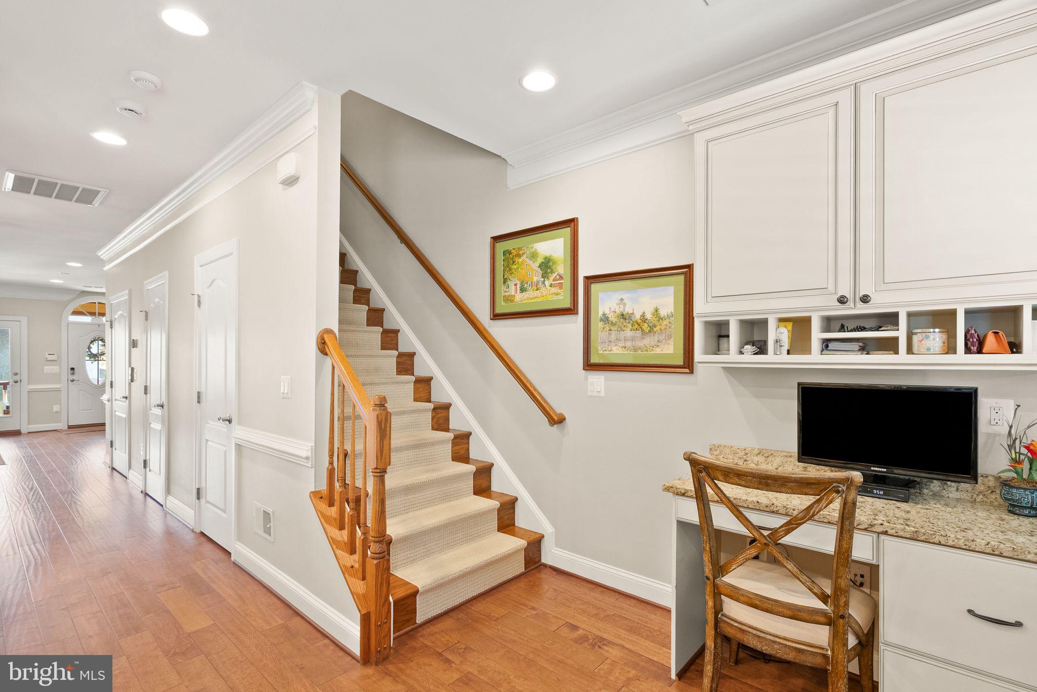 GASLIGHT LANDING - Residential