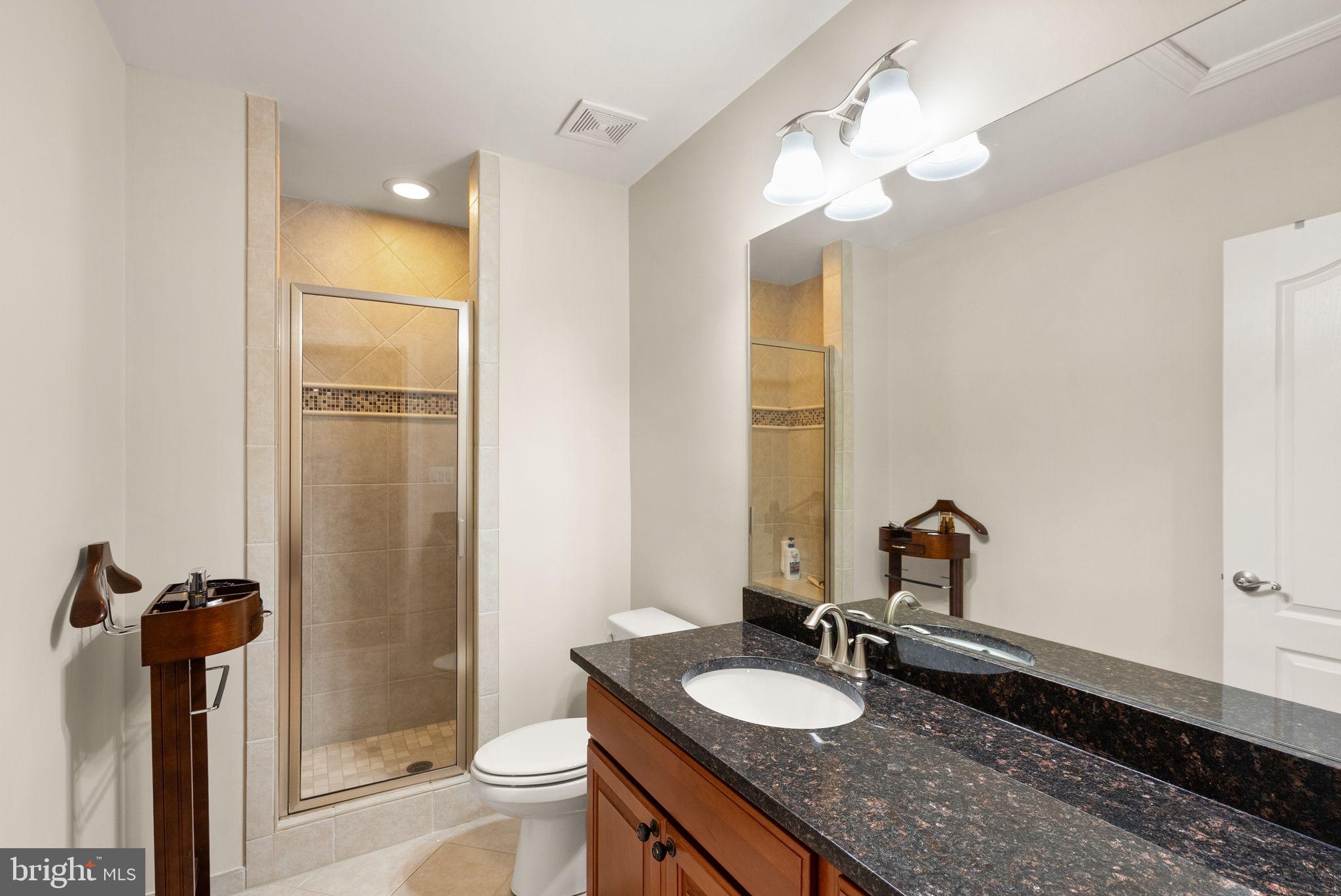 GASLIGHT LANDING - Residential