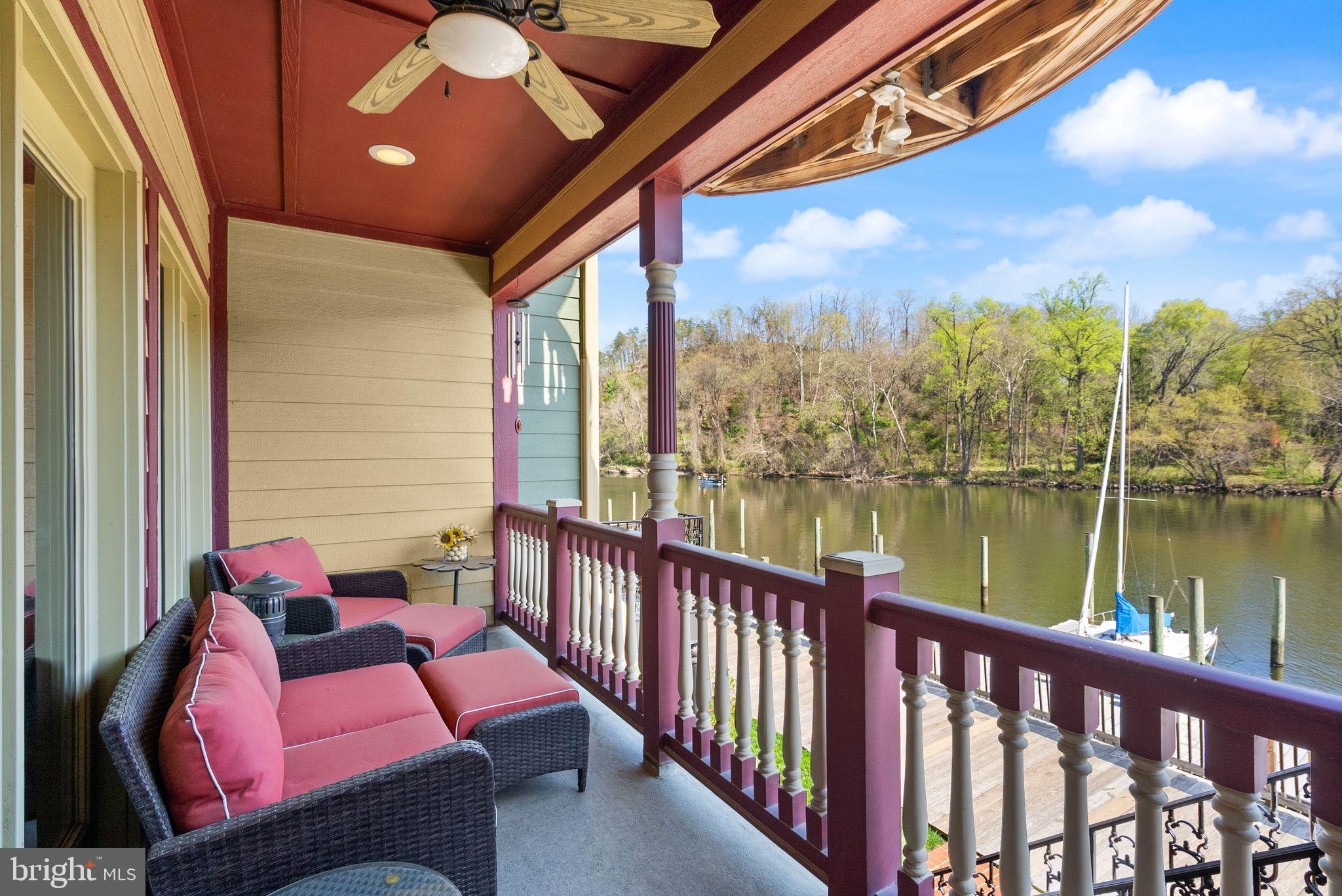 GASLIGHT LANDING - Residential