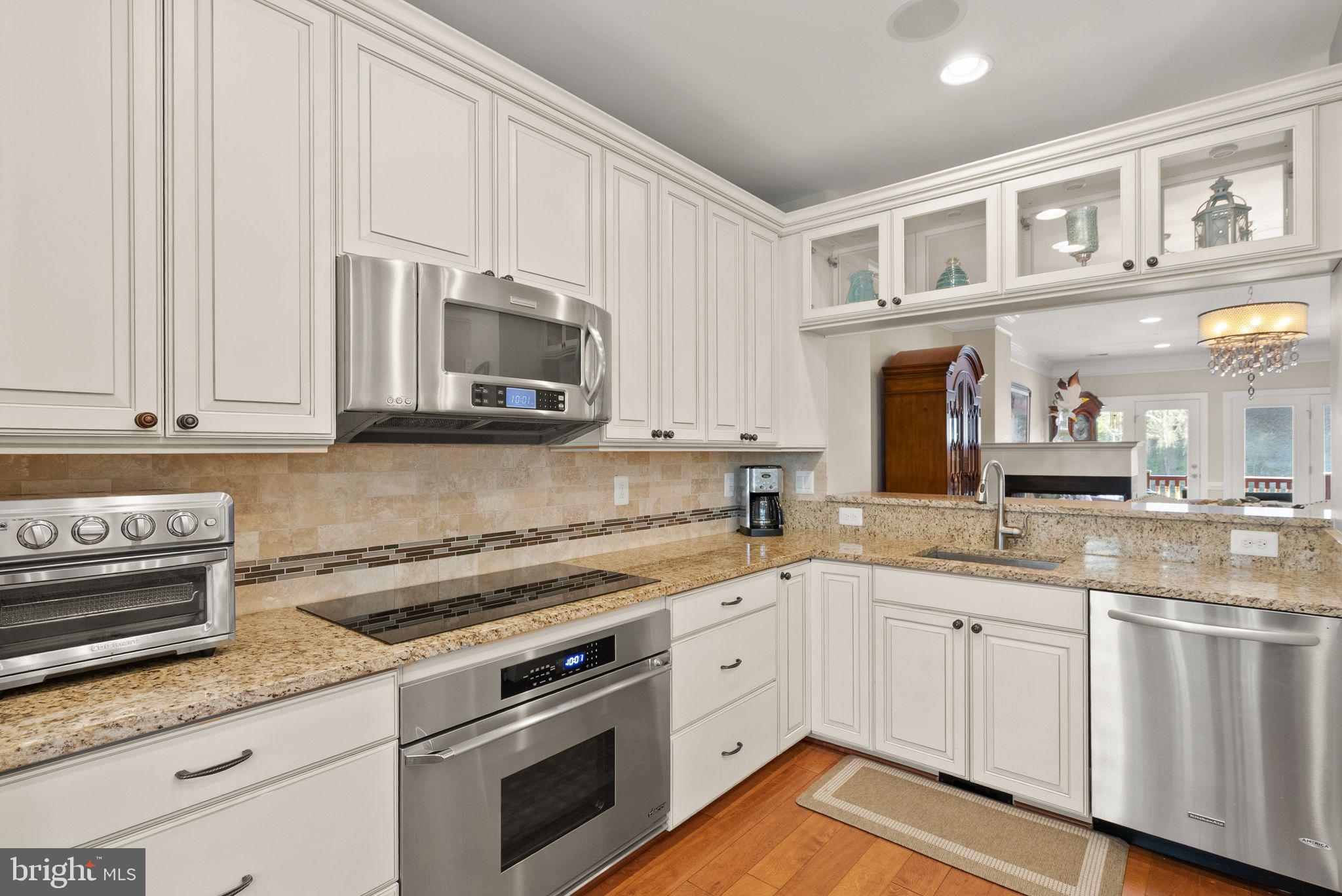 GASLIGHT LANDING - Residential