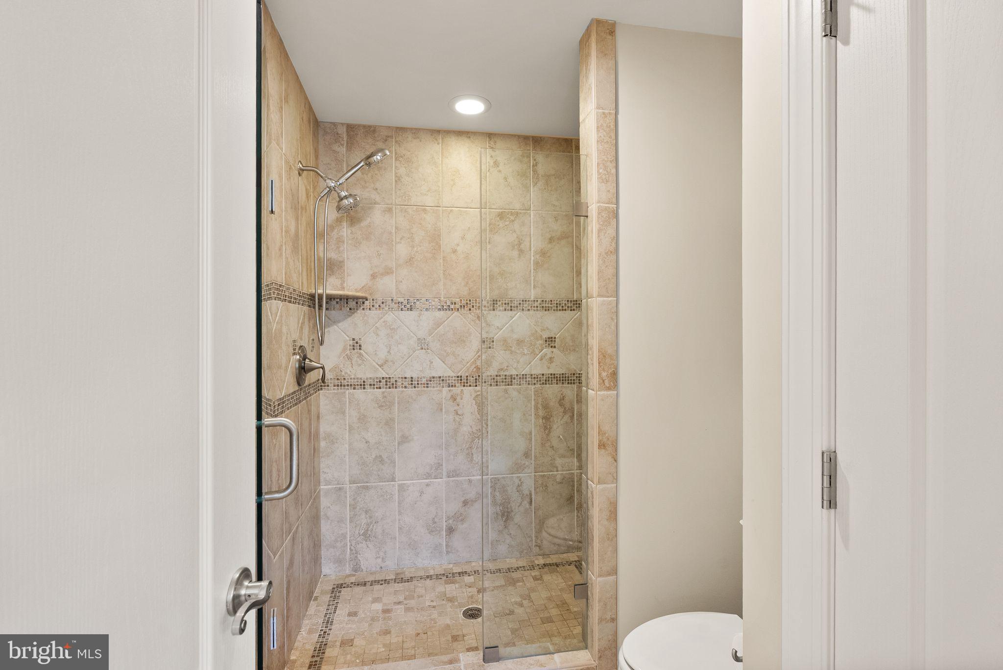 GASLIGHT LANDING - Residential