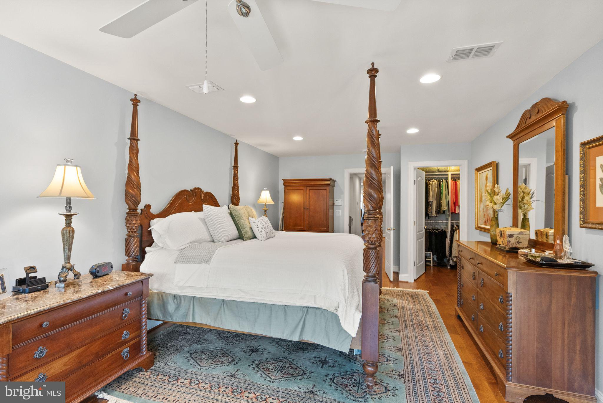 GASLIGHT LANDING - Residential