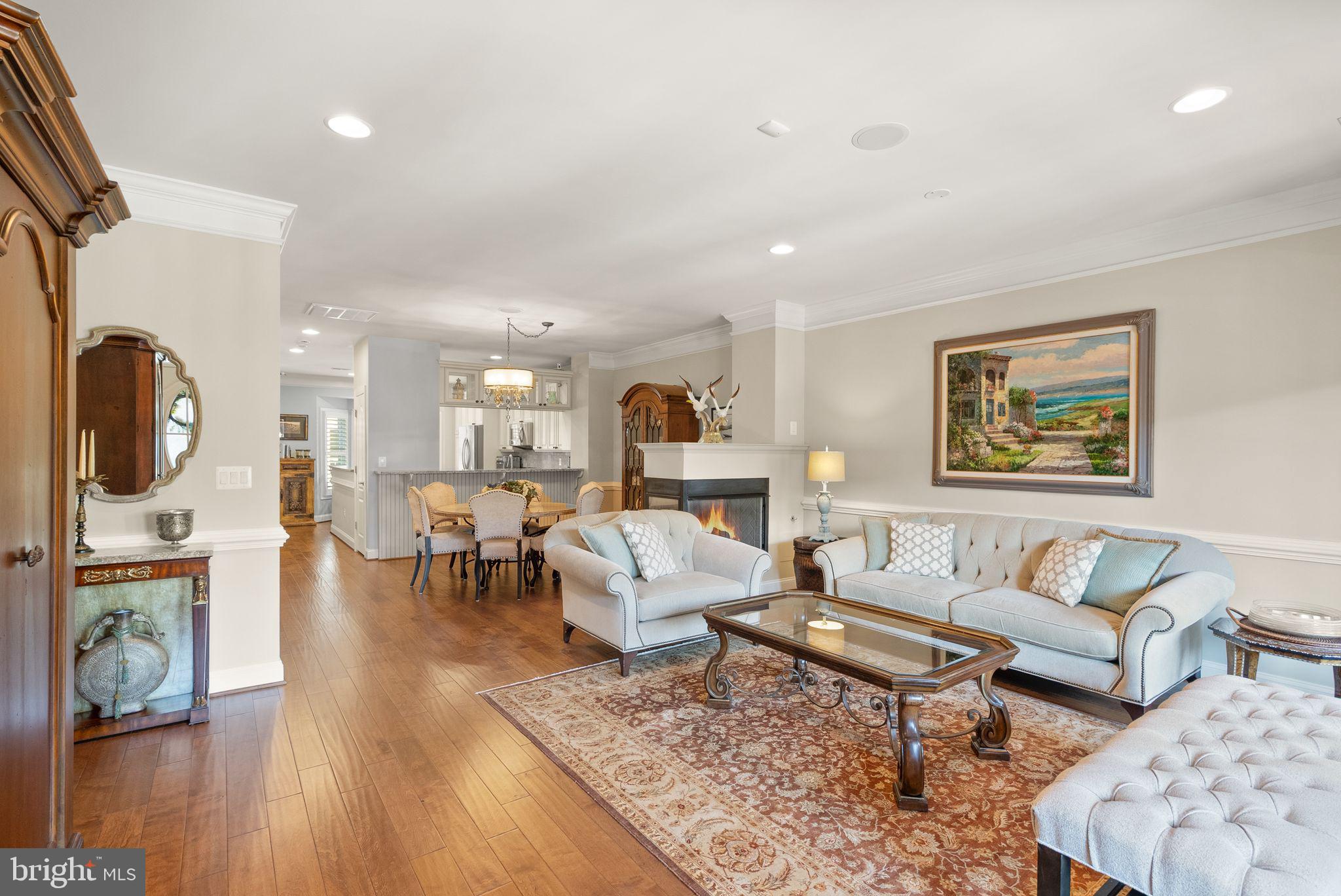 GASLIGHT LANDING - Residential