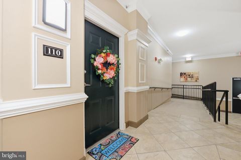Condo For Sale - 7 Booth Street #110<br/> Montgomery County, GAITHERSBURG, MD 20878