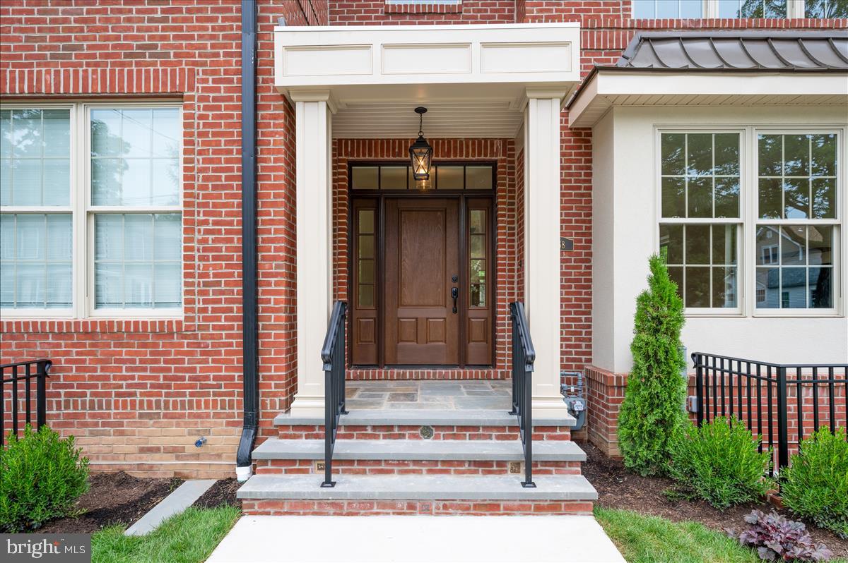 000 - Residential Lease