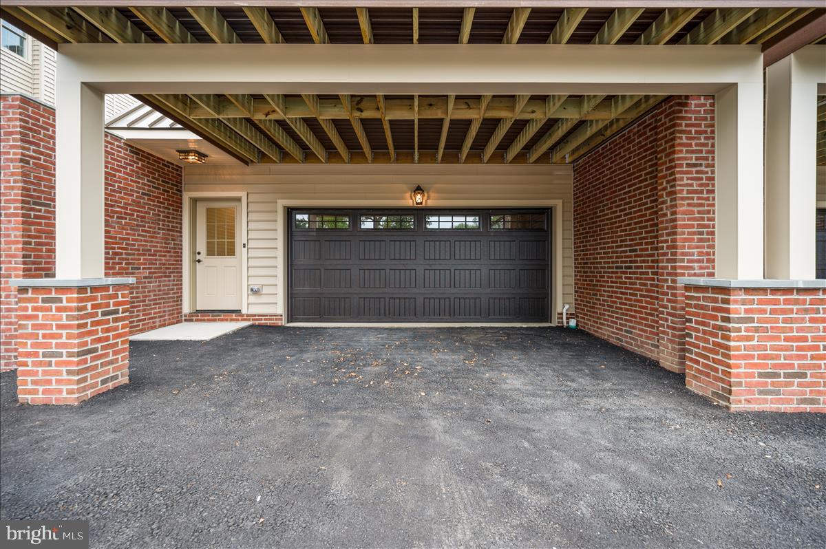 000 - Residential Lease