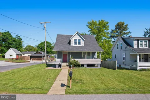 MLS: MDBC2161686