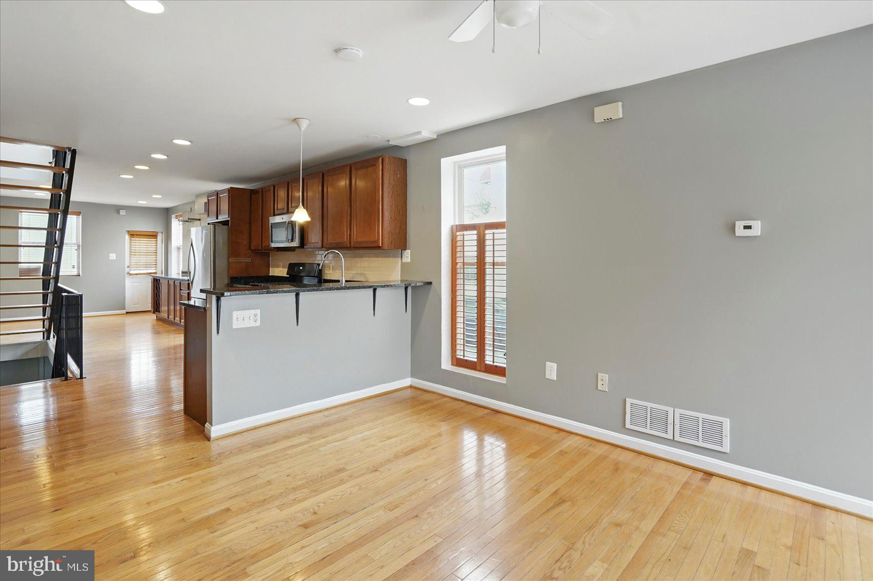 WASHINGTON VILLAGE - Residential