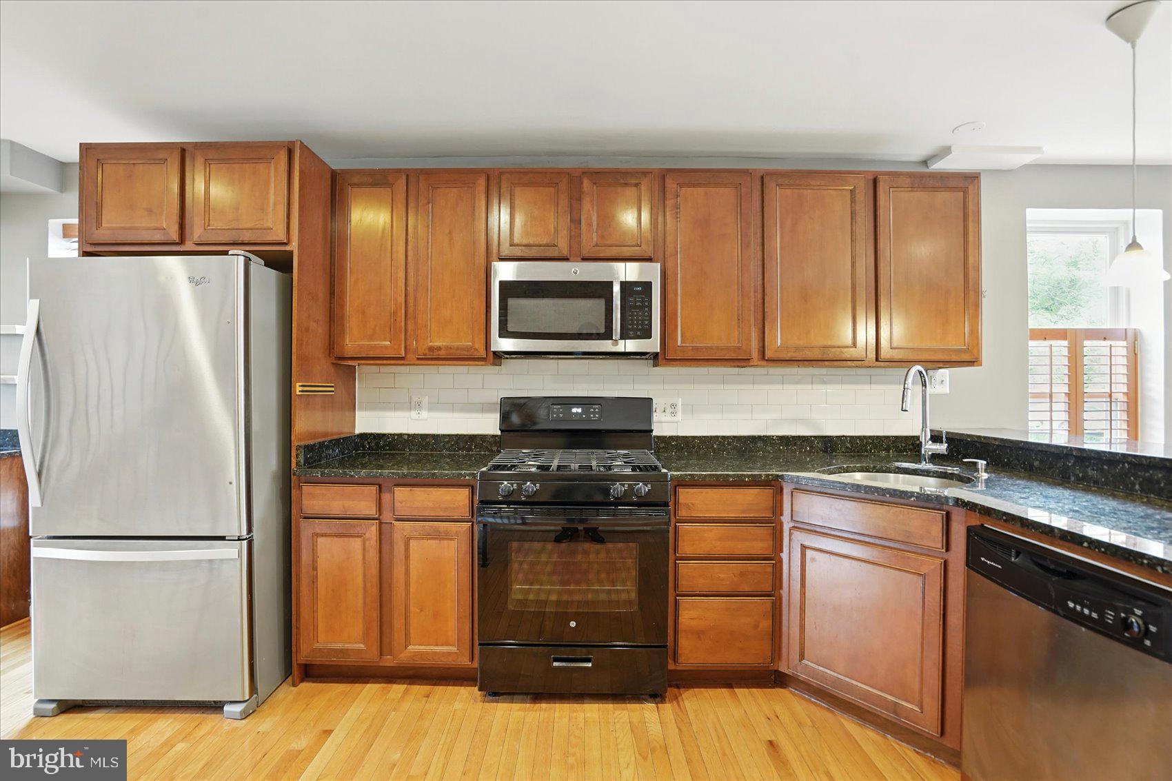 WASHINGTON VILLAGE - Residential