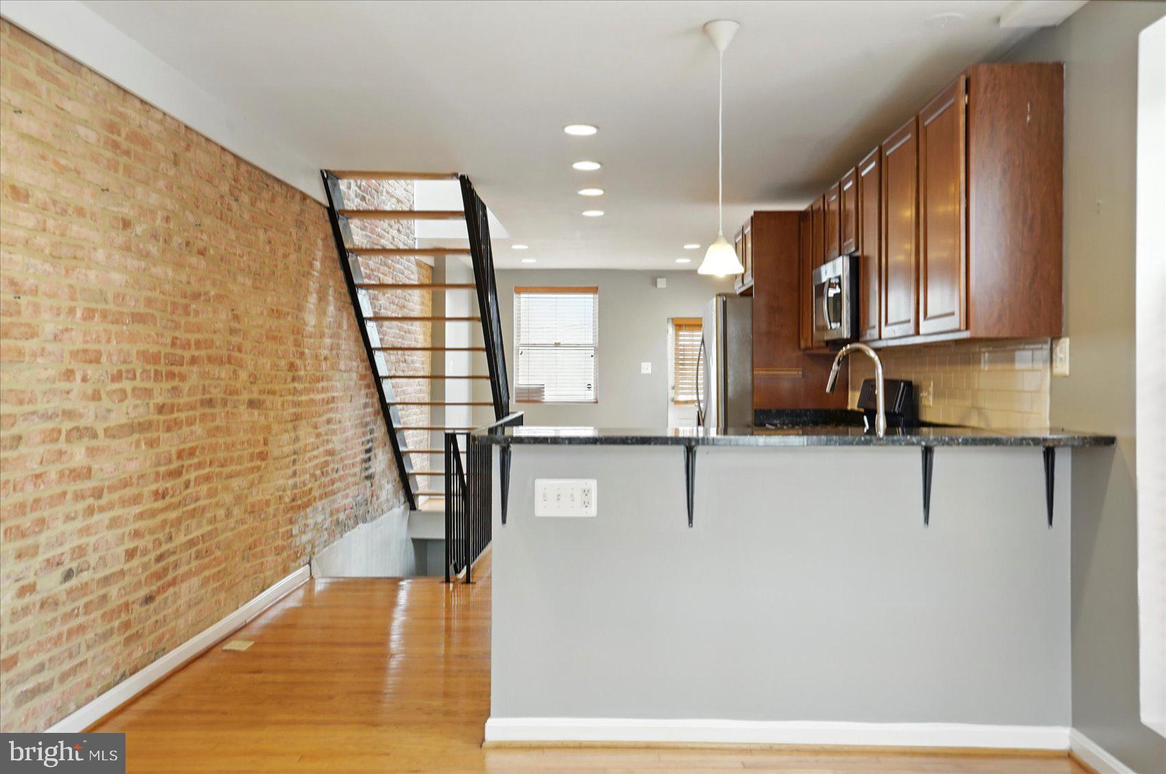 WASHINGTON VILLAGE - Residential